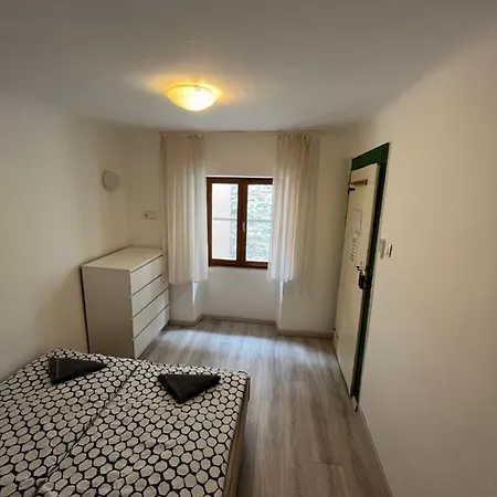 Hostel Piran بيران