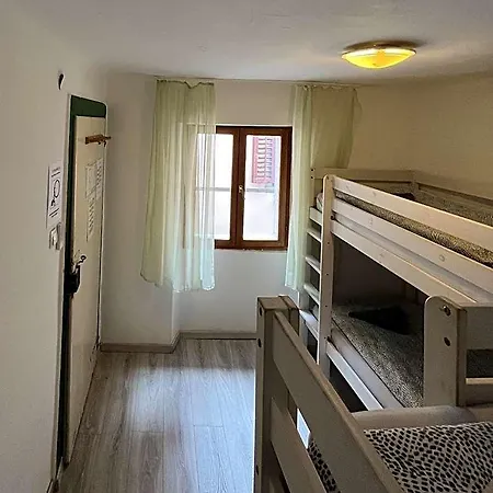 بيت شباب Hostel Piran *