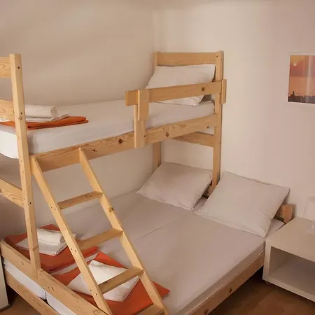 Hostel Piran Piran