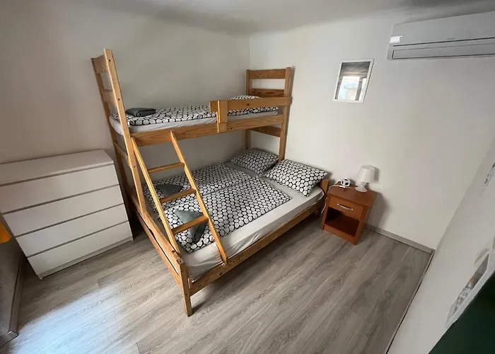 Hostel Piran * ピラン