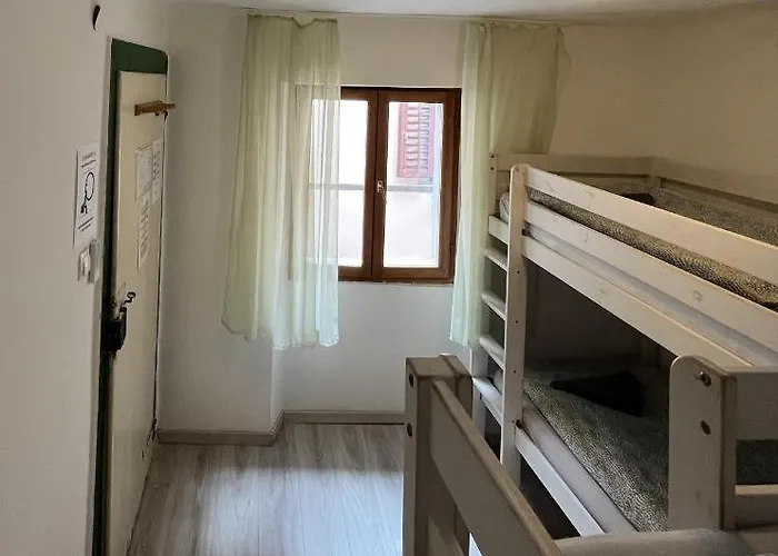 ホステル Hostel Piran ピラン