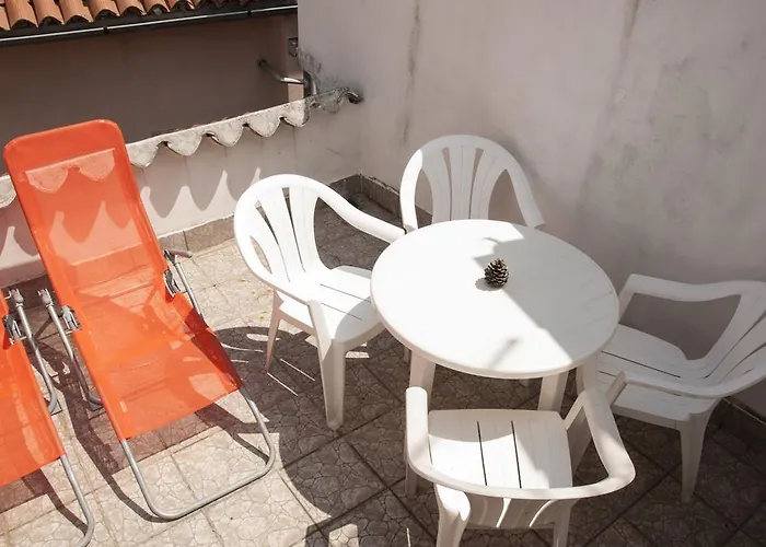 ホステル Hostel Piran ピラン