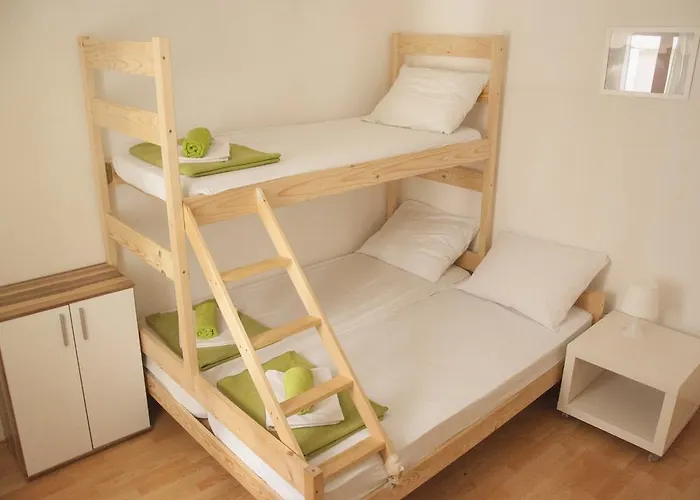 Hostel Piran ホステル